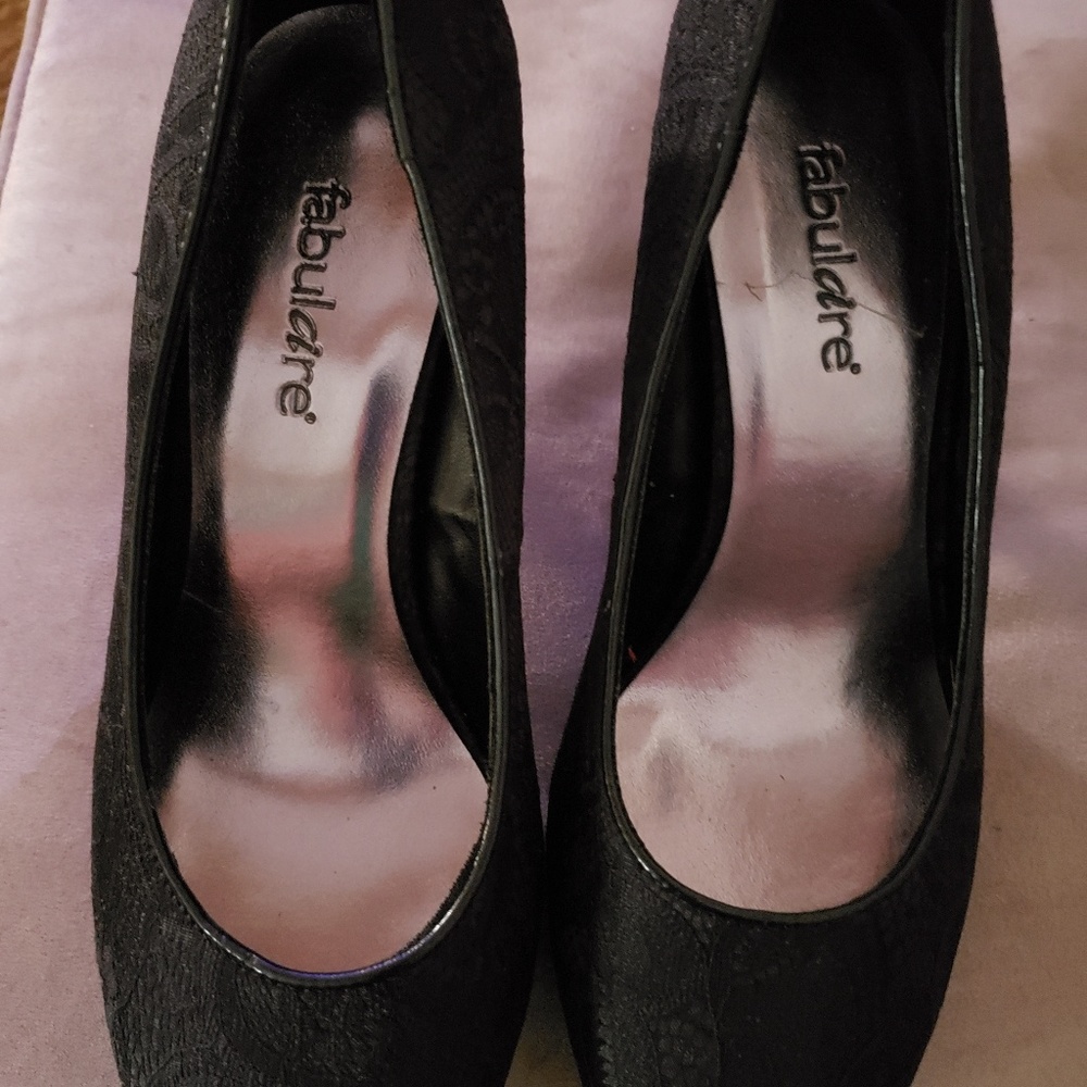 Black 2 1/2 heels